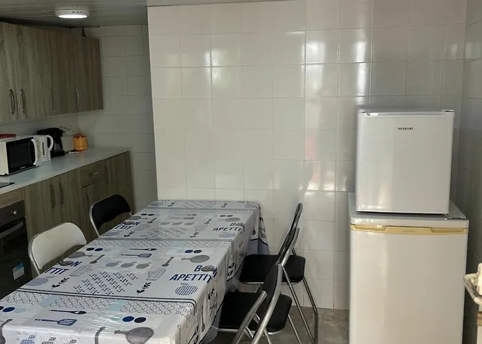Apartment Planta Baja Con Gran Terraza De 2 A 4